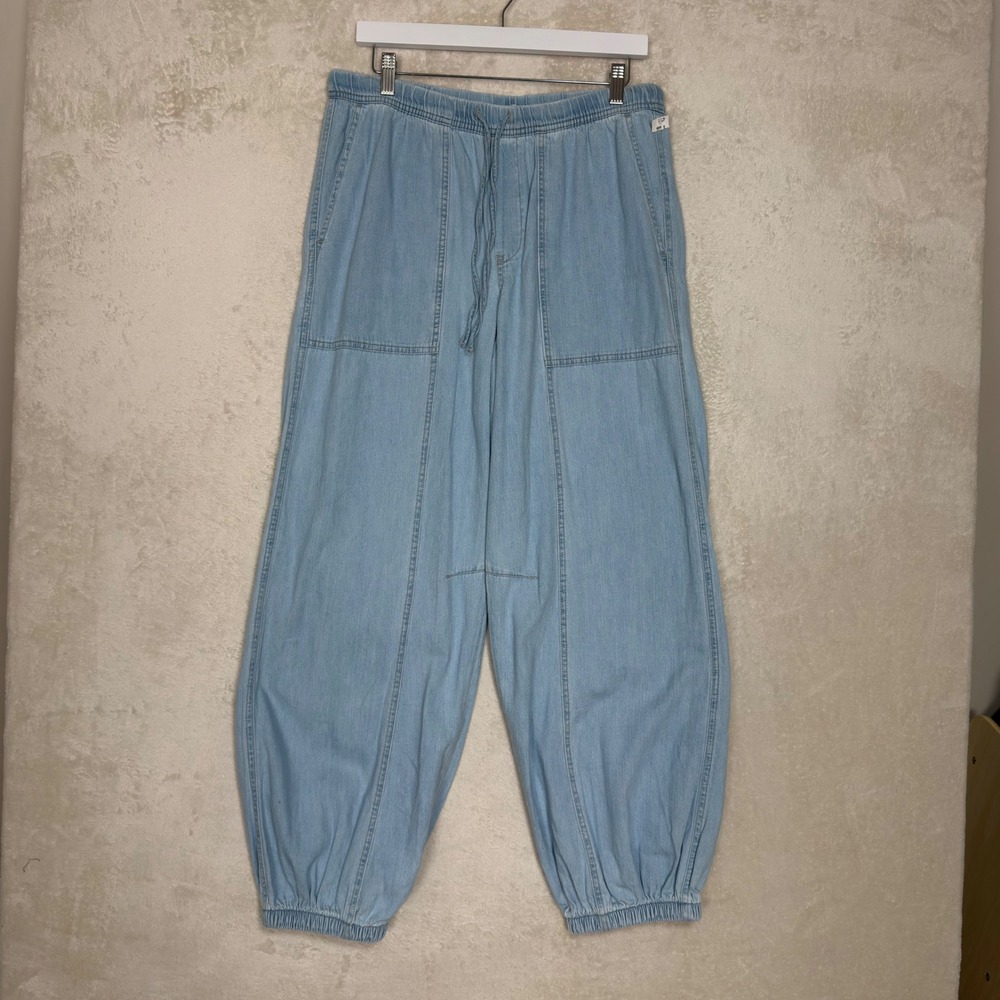 Old Navy Womens M Tall Mid-Rise Balloon Pants Light Wash Denim Elastic Waist NWT